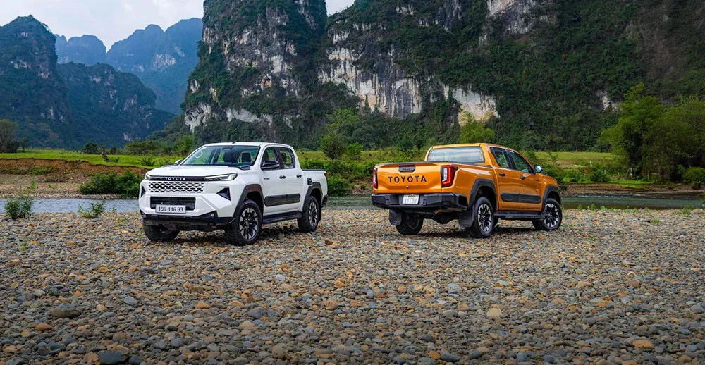 Ảnh ngoại thất Hilux từ Toyota Việt Nam